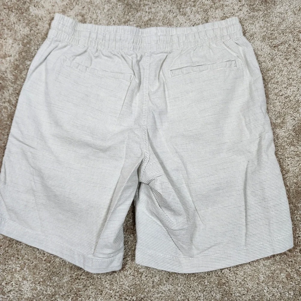 Old Navy Mens‎ Medium Tall Striped Drawstring Shorts Gray White Casual Summer